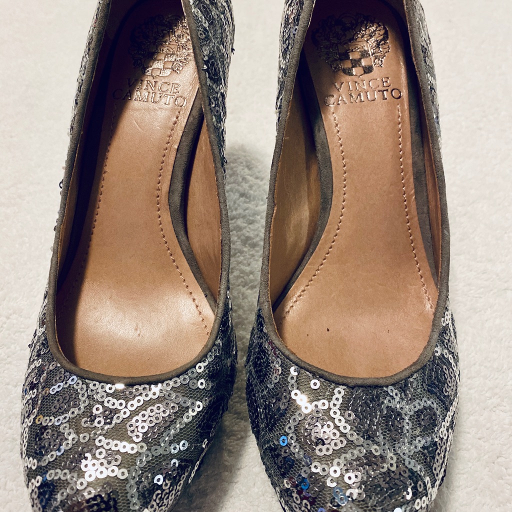 Brand New Stylish Heels By Vince Camuto  Box 52
